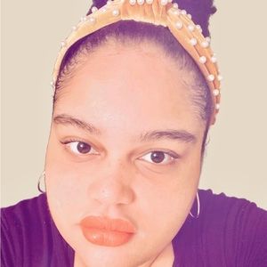 Meet your Posher, Cara